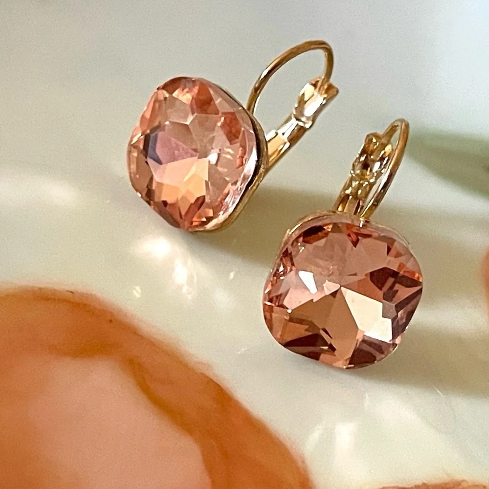 ✨Anthropologie Marielle Gemstone Earrings